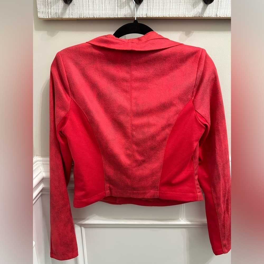 Rock & Republic Red Cropped Moto Faux Suede Jacket size 6 - Picture 6 of 7